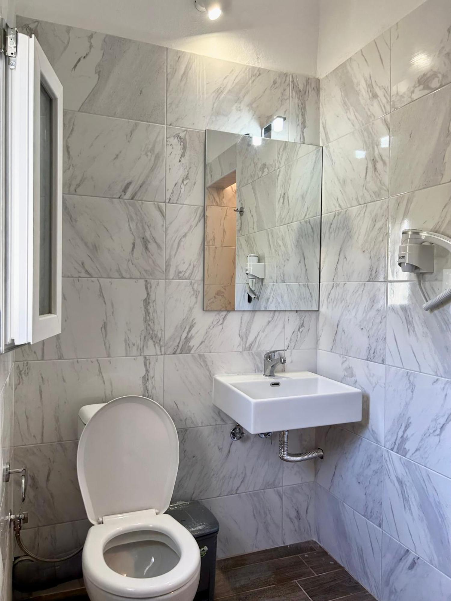 οlympian Shores Apartment
